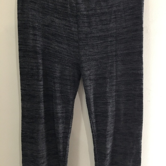 Gray Textured Leggings - Picture 3 of 6